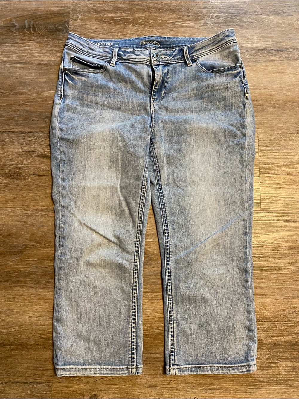 Revolution Light Wash Cropped Denim Capris - Women's